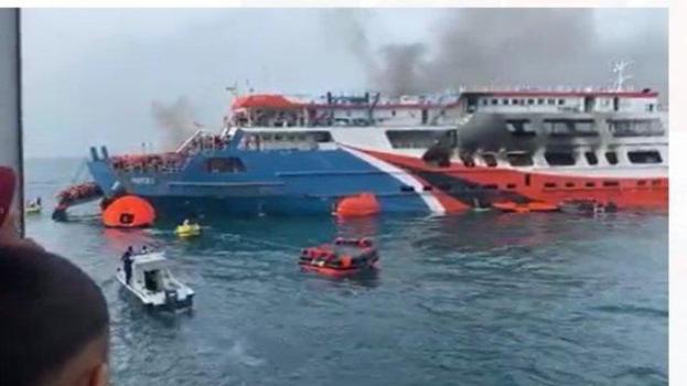 456 Orang Penumpang KMP Royce yang Terbakar di Merak Berhasil Dievakuasi, Sesuai Manifes Hanya 140   